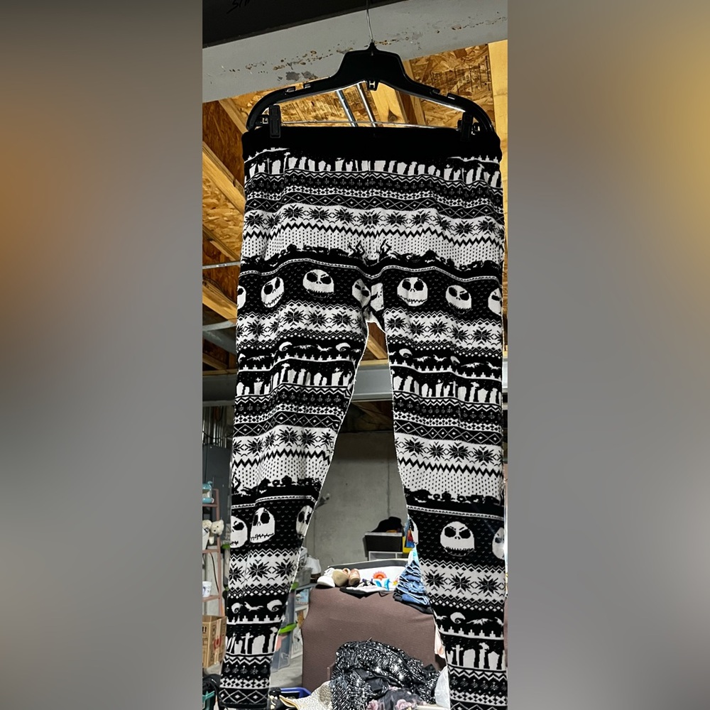 Torrid SIZE 3 Nightmare Before Xmas LEGGINGS